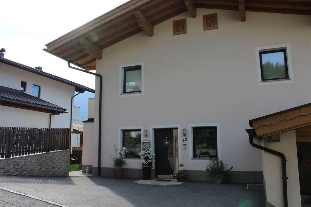 Apart Melanie Zell am Ziller Exterior photo